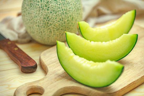 میوه های شیرین تابستانی چاق می کنند؟ میوه های شیرین تابستانی چاق می نمایند؟