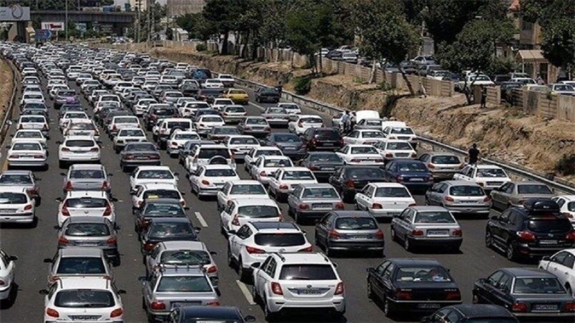 خبرنگاران ترافیک در ورودی و خروجی های مشهد پُرحجم است خبرنگاران ترافیک در ورودی و خروجی های مشهد پُرحجم است