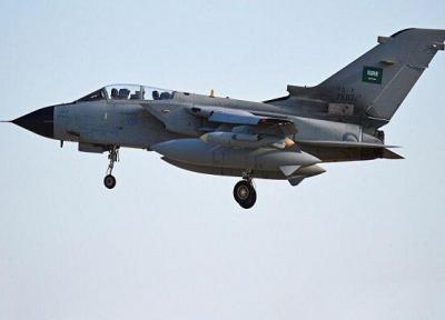 حمله جنگنده های سعودی، آمریکایی به فرودگاه تعز در یمن