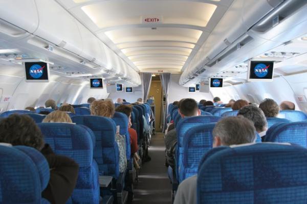 اخراج زن مسلمان از هواپیما به خاطر راحت نبودن مهماندار