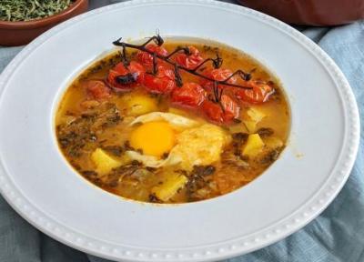 طرز تهیه اشکنه گوجه؛ یک غذای سنتی، سریع و مالی